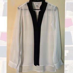 Kenneth Cole Blouse